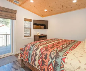 Photo 5 - Comet's Cabin