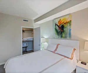 Photo 2 - Global Luxury Suites at Woodbury
