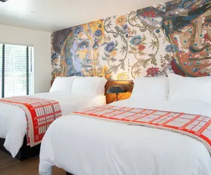Photo 5 - Talbot Commons Hotel