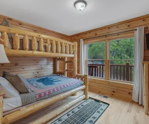 Photo 5 - Walden's Ridge Cabin 4 Bedroom Cabin