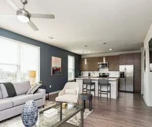 Photo 5 - The Green At Plum Creek Apartments By Barsala