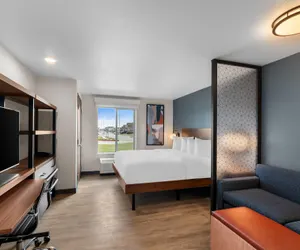Photo 2 - Everhome Suites Bastrop