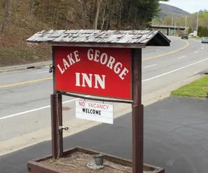 Photo 2 - The Lake George Inn