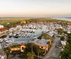 Photo 2 - Inn at Camachee Harbor