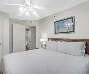 Photo 2 - Tradewinds 903