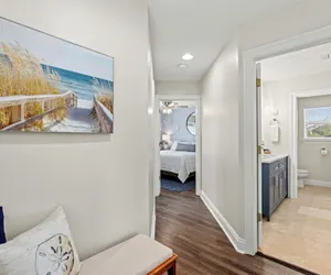 Photo 4 - Escape to Sand Dollar Holler: Coastal Retreat, 3 Beds, 2.5 Baths, Sleeps 10!