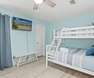 Photo 5 - Sago by the Sea: 2-bed, 2.5-bath Retreat Steps From the Beach, Sleeps 7!