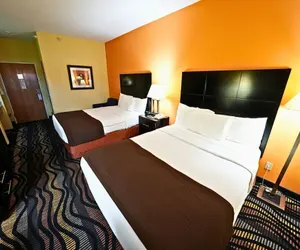 Photo 3 - Rock Island Inn & Suites Streator IL
