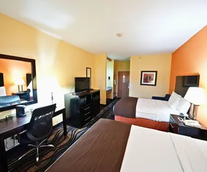 Photo 2 - Rock Island Inn & Suites Streator IL