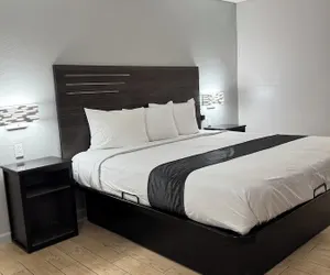 Photo 3 - RegaLodge Motel