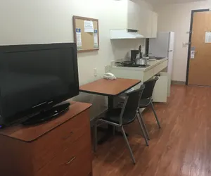 Photo 2 - BEST STUDIO INN