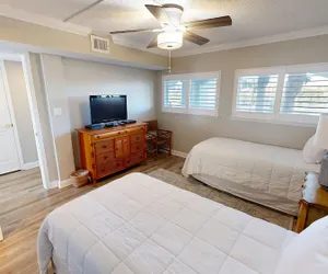 Photo 4 - Beach House 202a 2 Bedroom Condo