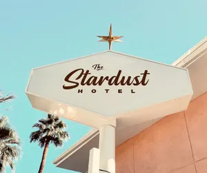 Photo 2 - The Stardust Hotel