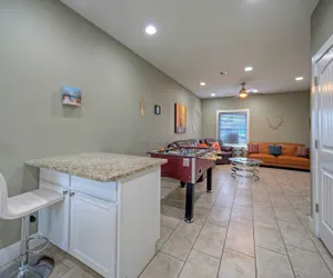 Photo 4 - Ridley Retreat Community Pool, Mins to the Beach Corpus Christi + Port A