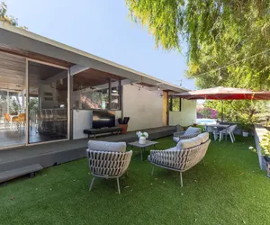 Photo 3 - Mid-century Masterpiece With Pool Spa Tesla