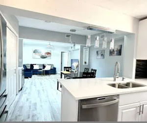 Photo 3 - New Fresh House in Seminole Close to Beach