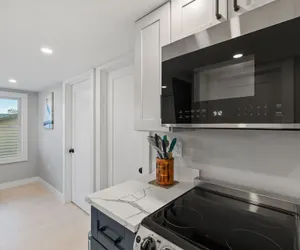 Photo 3 - Modern Condo Perfect For Winter Rental