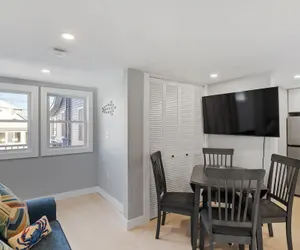 Photo 3 - Modern Condo Perfect For Winter Rental