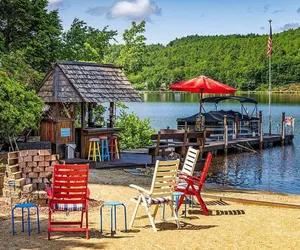 Photo 4 - Lakehouse w Private Beach Bar Lg Deck Dock