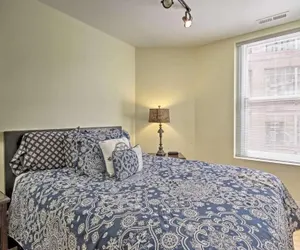 Photo 2 - Executive furnished rentals at Light St