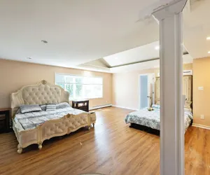 Photo 2 - LUXURY BAY SHORE HOME