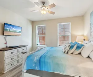 Photo 4 - Bottlenose Beach House
