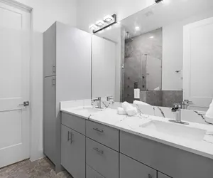 Photo 3 - Newly Built Modern 3 Bedroom Houston Home