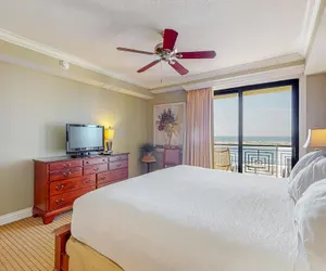 Photo 3 - Emerald Grande W625