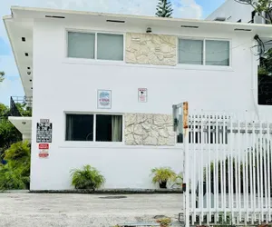 Photo 3 - Book Now and Enjoy a Top Miami Location