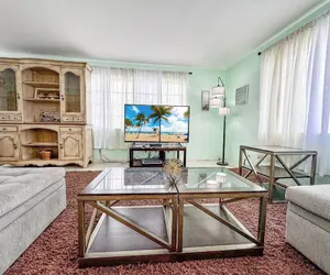 Photo 4 - Sunrise Delight Pet-friendly 2-min Walk to Beach