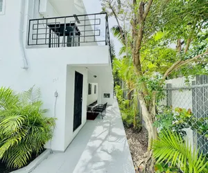 Photo 4 - Enjoy Miami Top Location Free Parking Book Now