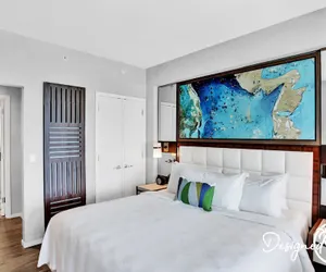 Photo 4 - Stunning Beachfront Luxury- Your Perfect Getaway!
