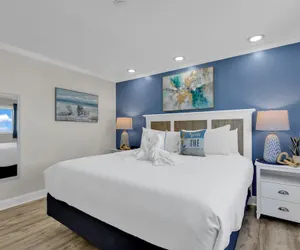 Photo 3 - Bluewater Resort V408A