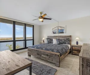 Photo 3 - The Palms Of Bay Beach #5d 2 Bedroom Condo