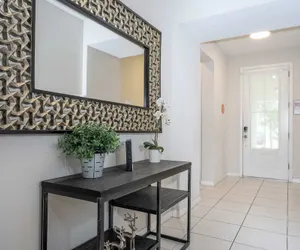 Photo 5 - Beautiful 5 Bed Home in Solara With Private Pool