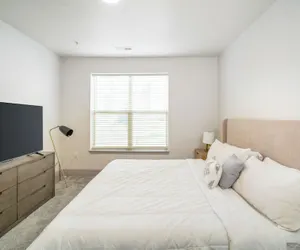 Photo 3 - Landing Apartments Cincinnati