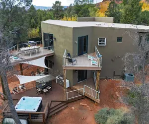 Photo 5 - Cathedral View by Avantstay Pool Table + Hot Tub