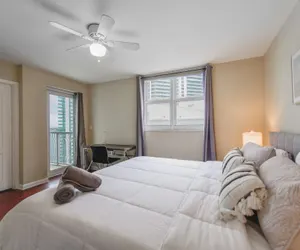 Photo 5 - Modern Comfort in the Heart of Brickell