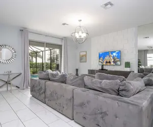 Photo 3 - Home 6bed Themed Rooms Game Room Storey Lake