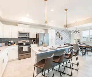 Photo 5 - Chic 2bed Condo at Storey Lake Mickey Room