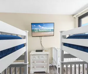 Photo 3 - Windward Pointe 1506