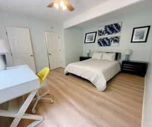 Photo 2 - Charming 2BR Ocean Beach