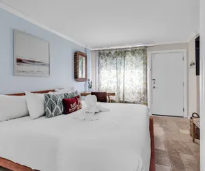 Photo 2 - Bluewater Resort 1204
