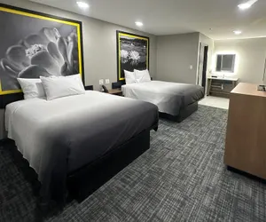 Photo 4 - Super 8 BY Wyndham Lubbock Airport