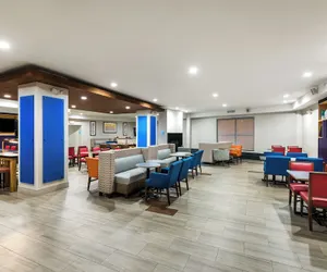 Photo 5 - Country Inn & Suites by Radisson, Downtown Albany New York