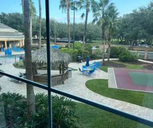 Photo 2 - Disney Favorite Free Shuttle