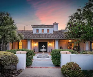 Photo 2 - Wellsona Vineyard Retreat + Pool, Hot Tub, Views Main Home + Guest Home