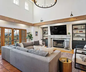Photo 4 - Wellsona Vineyard Retreat + Pool, Hot Tub, Views Main Home + Guest Home