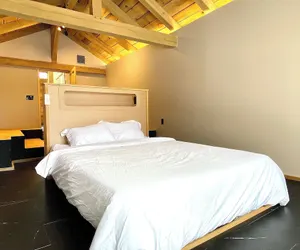 Photo 4 - The Arete Hotel