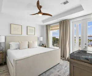 Photo 2 - Gulf Place Residences 203